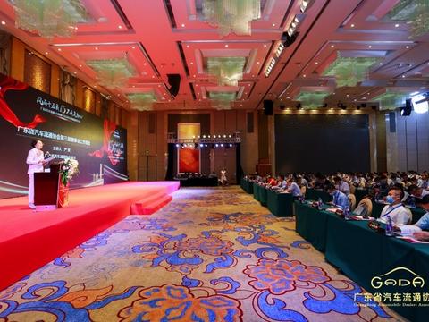 时代中国·爱车小镇惊艳亮相 创新模式备受瞩目