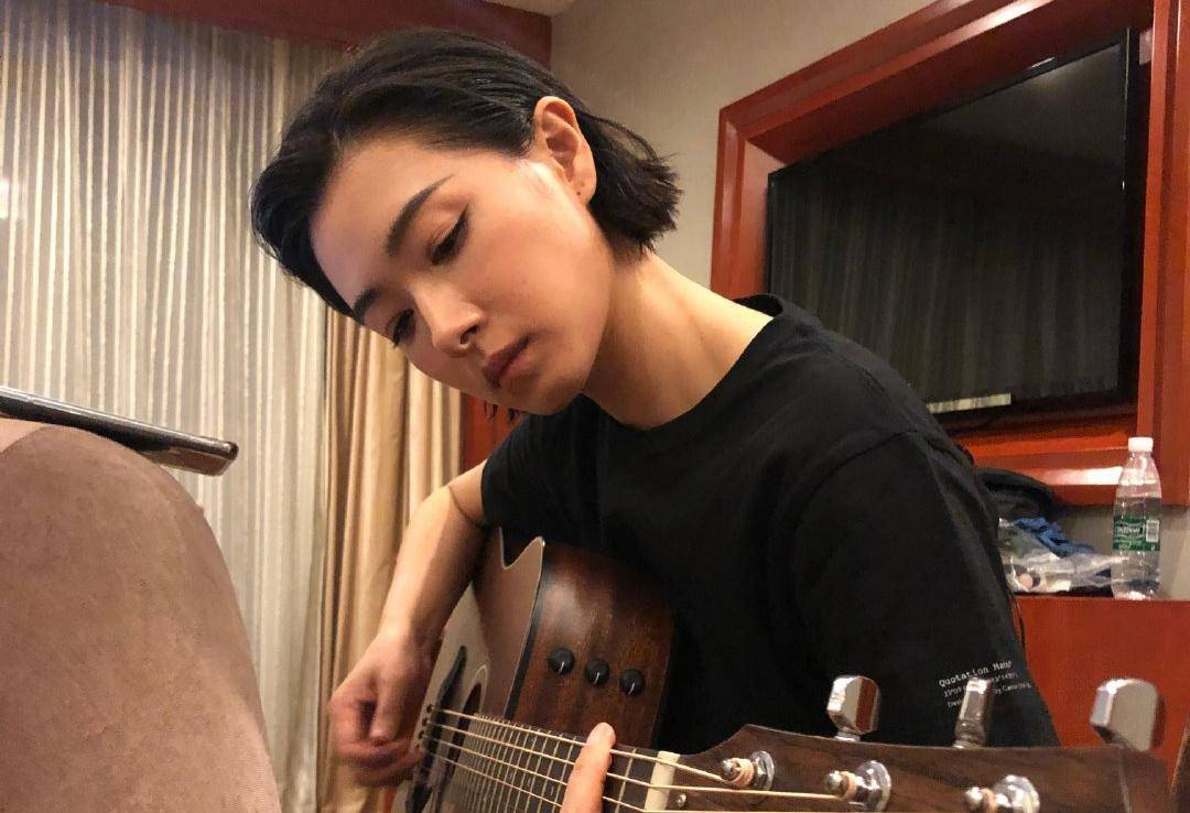 虎扑女神2020排名姜_2020虎扑女神四强出炉,高圆圆夺冠,万茜大比分战胜杨