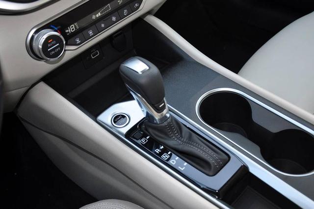 天籁还算日系三剑客吗?同级最强2.0T美中不足,沙发厂余威犹在