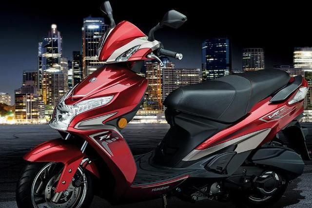 又一亲民通勤摩托!8马力125cc,高速90照样稳,仅10000起值吗