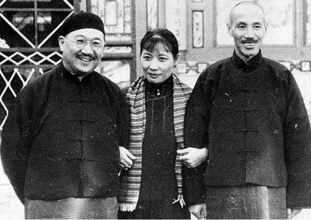 西安事变爆发,宋美龄给姐姐宋庆龄打电话,她的一句话意味深长