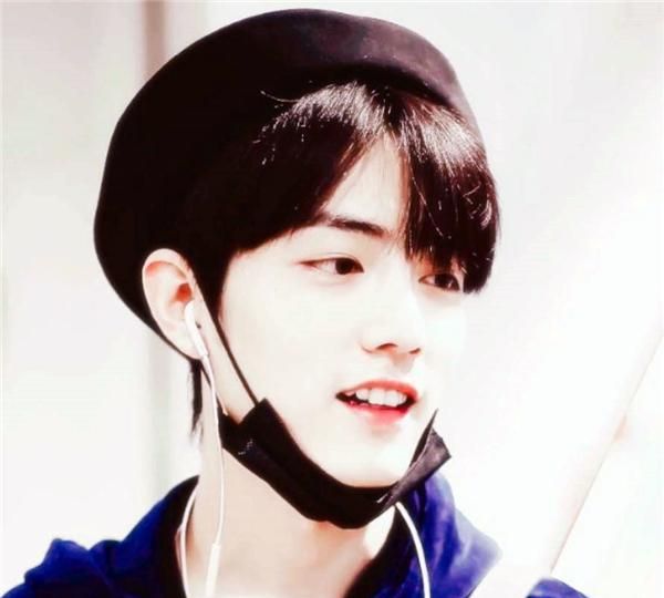 2020鞠婧祎排名第几_女星网络影响力排行榜,鞠婧祎排名惹网友争议,榜首(2)