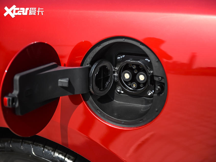 比亚迪汉正式上市 补贴后售21.98万元起