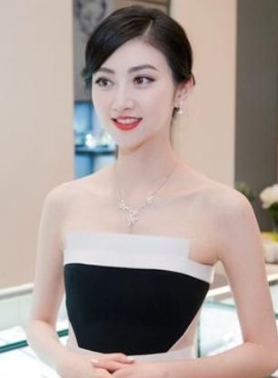 在没有美颜滤镜下,景甜的颜值也太真实了!