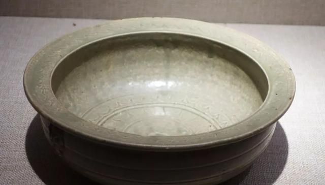 有三国青釉堆塑谷仓罐:《寻陶问瓷:深博历代陶瓷藏品展》之二