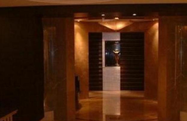 成龙为房祖名购置的北京豪宅,价值4000万,内部装修颇为奢华