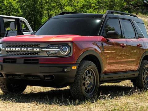 福特全新SUV实拍图曝光，前脸装配圆形大灯组