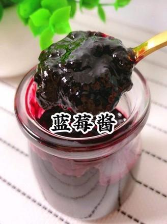 这水果20元才买半斤,再贵也要给孩子吃,增强记忆力,改善视力