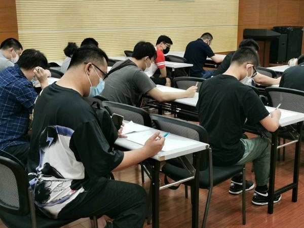 线下点对点面试!普陀区让求职者与优质岗位面对面