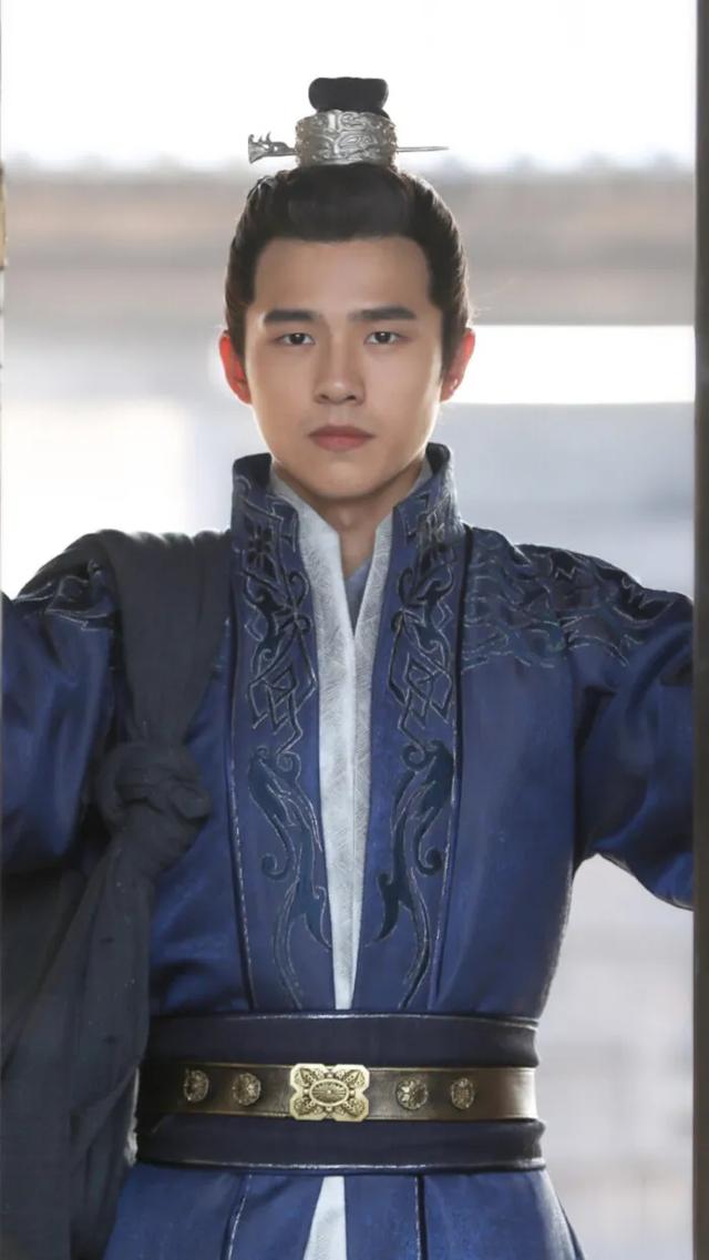 女有关晓彤，男有刘昊然，今年都有哪些明星毕业生？