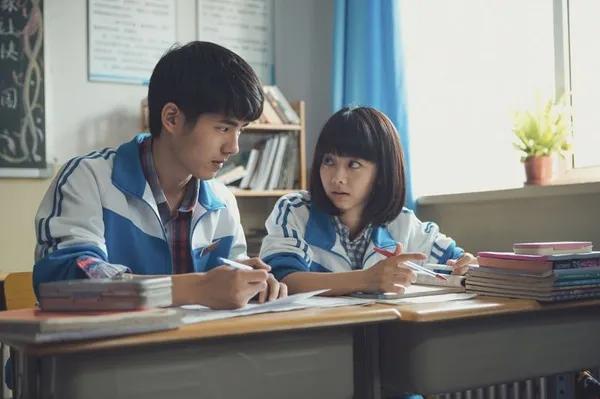 女有关晓彤，男有刘昊然，今年都有哪些明星毕业生？