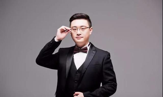 新人工资为何比我还高1000，领导我不服！别人问你工资如何回答？