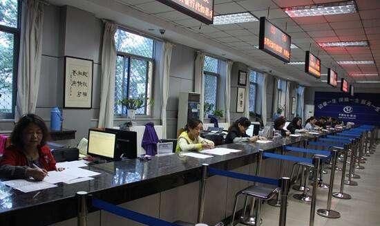 新人工资为何比我还高1000，领导我不服！别人问你工资如何回答？