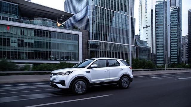 长安cs55外观,第二代CS55PLUS图片 长安cs55纯电版正式上市 售价为15.99万-20.09万元