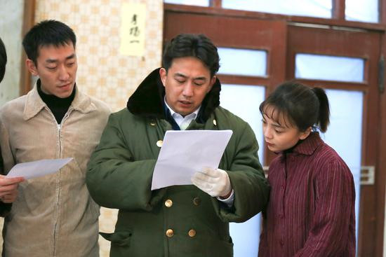 黄磊入围最佳编剧奖被外籍的六六吐槽瞎掰,她有资格指手画脚吗?