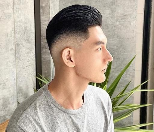 男士留"背头"发型太油腻?发型师建议剪这4款,清爽干净