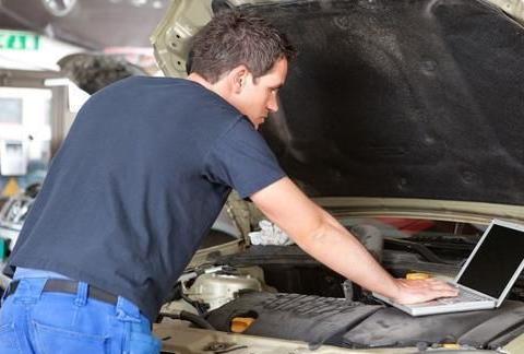 在4S店保养，都会遇到哪些坑钱的手段？离职维修师说出实情