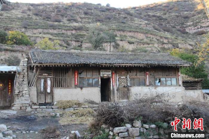 吕如堂家的旧房,条件简陋。受访者供图