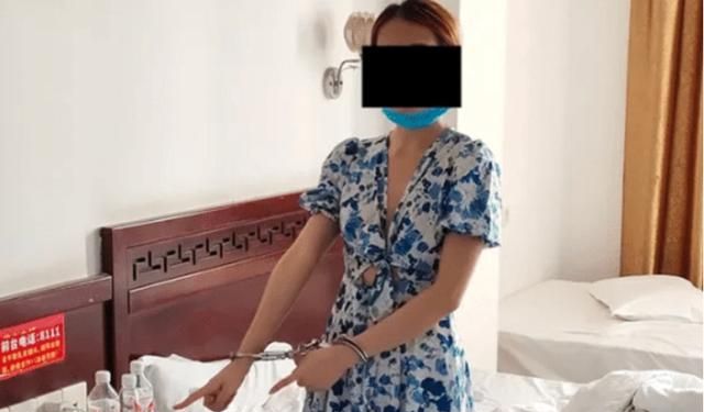 ����ץ����
һ���������
�±䣬4����Ů��
�Ƶ����
����