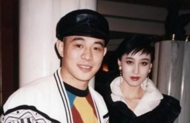 李连杰带利智参加赌王葬礼:利智近照曝光,如今苍老难辨!