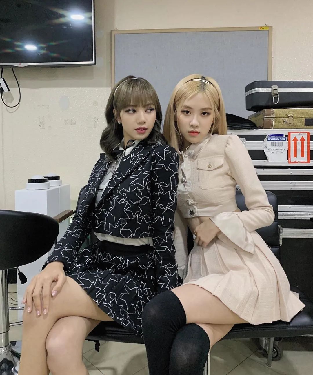 blackpink学院风照片,blackpink梦幻公主风 blackpink里她最丑颜好会穿的rosé哪里输了