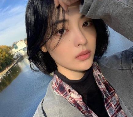 盐系女生发型,时而清冷柔美,时而精致英气