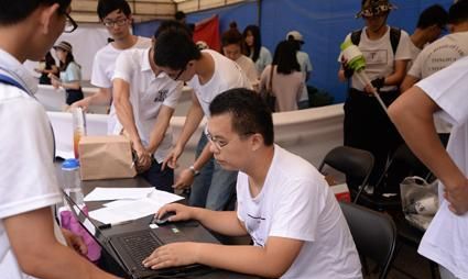 2020北京高考理科状_北京高考状元,却被美国11所名校拒收,回应