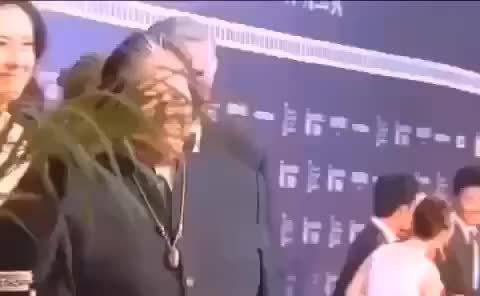 为么什明星名人爱都戴佛牌