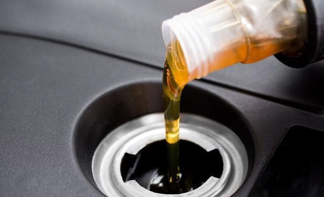 车辆用的是全合成机油，多长时间做一次保养？