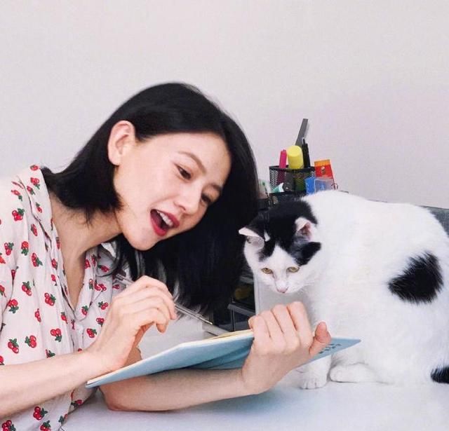 虎扑女神2020排名姜_2020虎扑女神四强出炉,高圆圆夺冠,万茜大比分战胜杨(2)