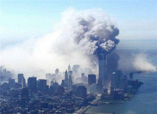 911事件著名照片小布什得知恐怖袭击后的表情15年后才解禁
