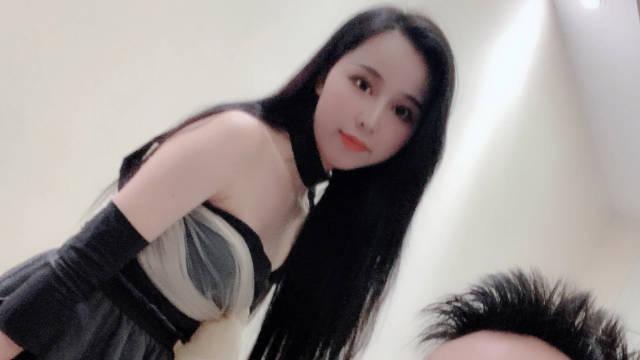 90后大眼小姐姐已经是10家美容院老板娘了