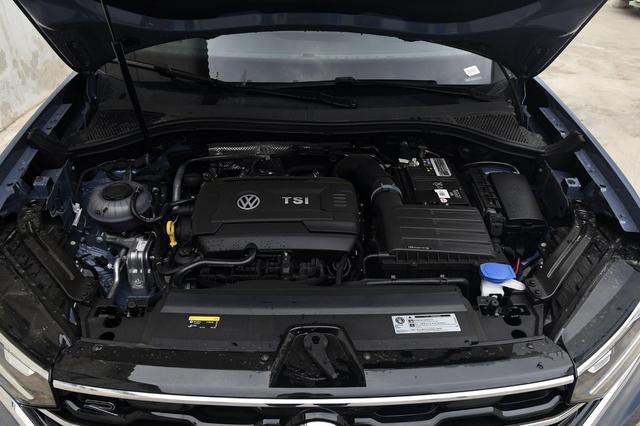 轿跑外观2.0T还配四驱!一汽-大众探岳X值不值得买?