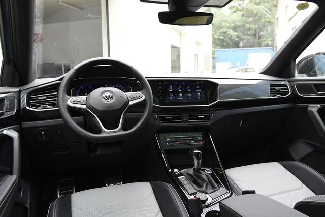 轿跑外观2.0T还配四驱!一汽-大众探岳X值不值得买?