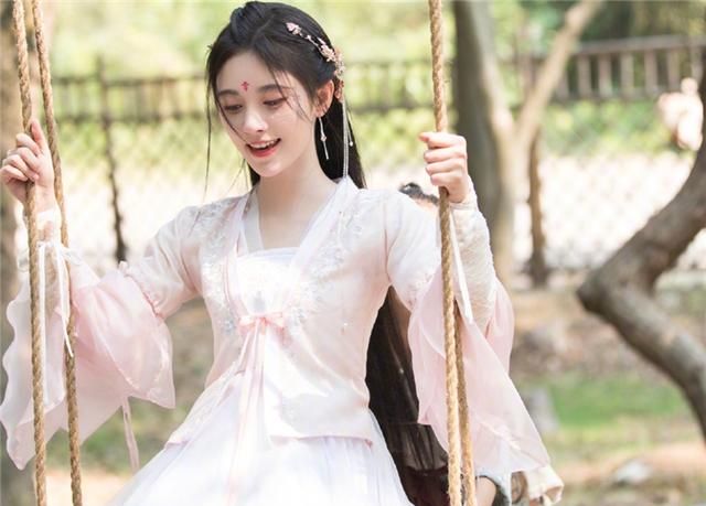 《如意芳霏》还未播,鞠婧祎又一古装甜宠剧来袭,男主还是老熟人
