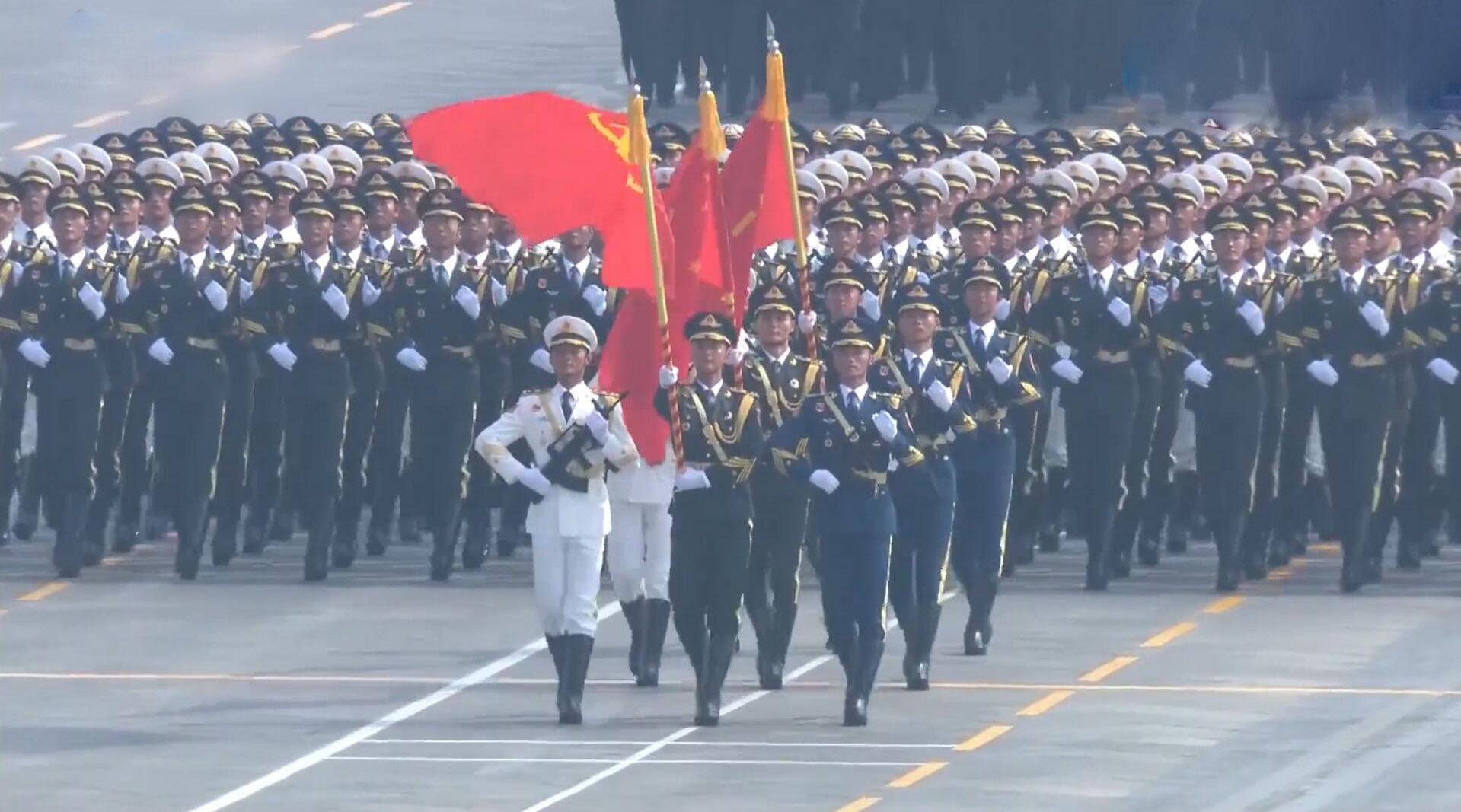 解放军三军仪仗队：一张行走的“中国名片”|仪仗兵| 老兵你好_新浪新闻