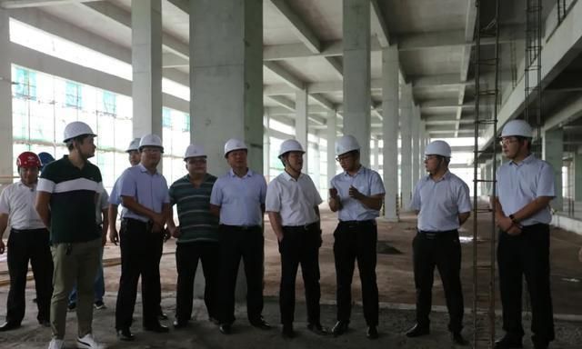 长清区:济南市公益性农产品批发市场一期A地块工程封顶