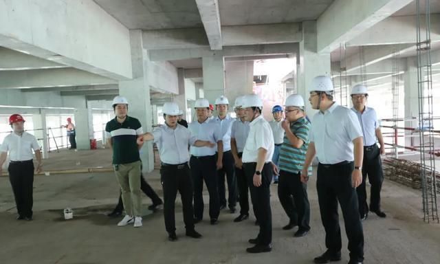 长清区:济南市公益性农产品批发市场一期A地块工程封顶