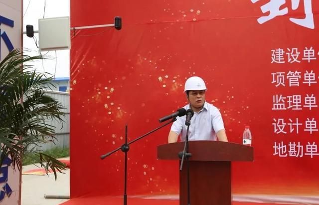 长清区:济南市公益性农产品批发市场一期A地块工程封顶