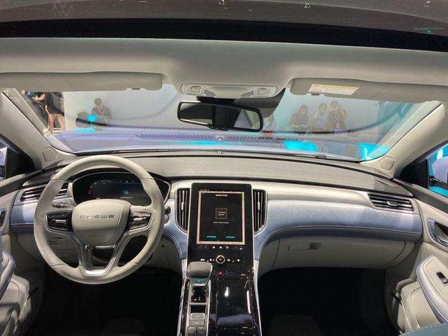 NEDC续航620km,荣威R ER6成都车展亮相,预售价16~22万元