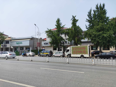 保定：僵尸车长期霸占车位 ，背后隐情让人愤怒！