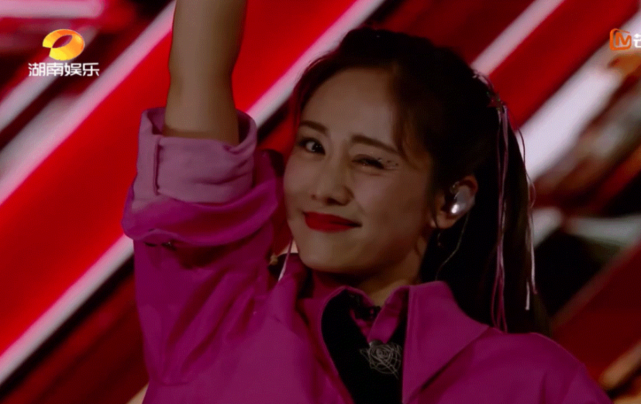 刘芸发长文感谢姐姐，却对张含韵万茜王霏霏只字未提，是忘了吗？