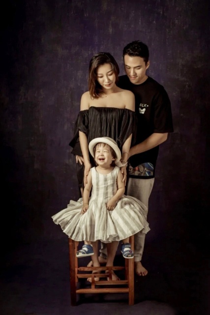 婚姻不被三太认可,何猷启疑背妻出轨,四房脱离风口浪尖坐收渔利