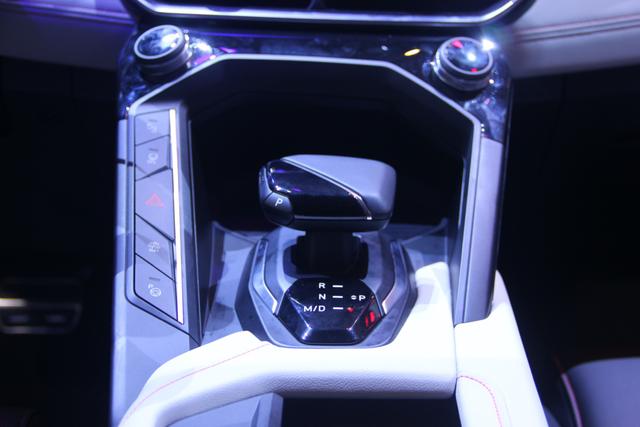 车展看新车:领克06开启预售,正面硬刚缤智、探影,优势有哪些?