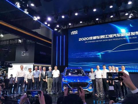 嘉悦X8亮相成都车展：主打家用大空间，前脸仍具玛莎气息