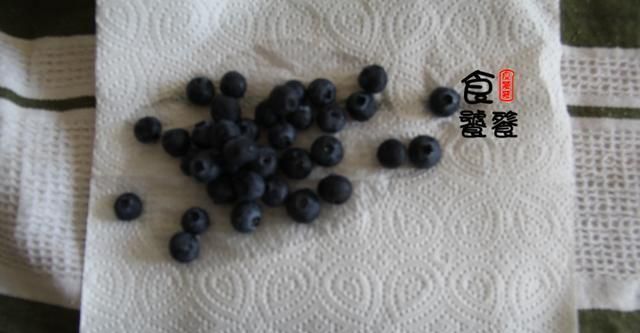 搅一搅就能搞定的香甜玛德琳，新手操作零压力，家人吃了都称赞