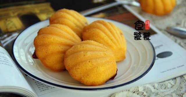 搅一搅就能搞定的香甜玛德琳，新手操作零压力，家人吃了都称赞