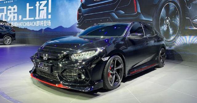 神似Type R,期盼许久的两厢思域来袭,高尔夫和福克斯坐得住吗