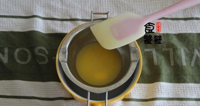 搅一搅就能搞定的香甜玛德琳，新手操作零压力，家人吃了都称赞