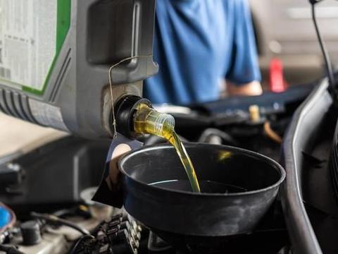 买的新车，但是已经有了6个月的库龄，需要先把机油更换掉吗？